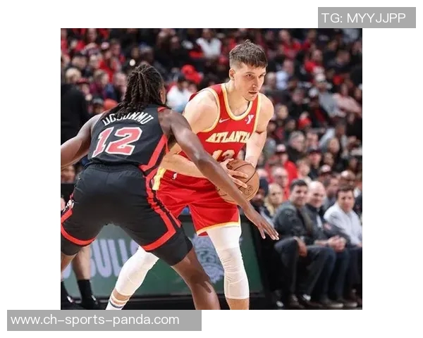 弗菲表现出色6投3中贡献12分3篮板1助攻1盖帽展现实力