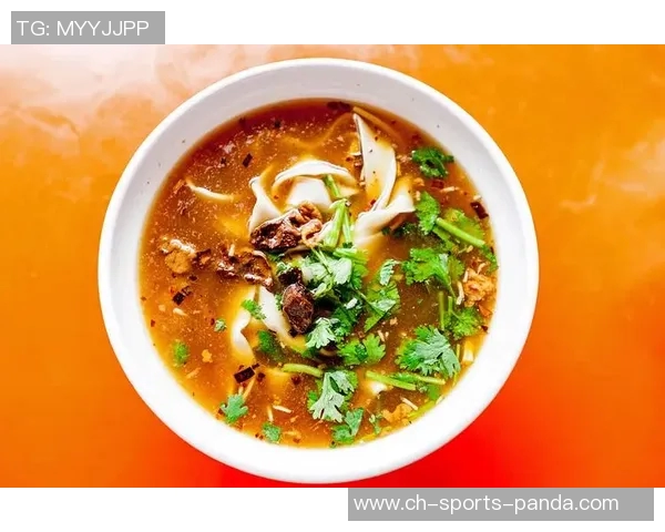 杨瀚森分享美食体验从波特兰的麻木到青岛城阳的美味烩面