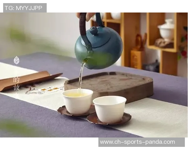 阿莫林惊讶有人喝茶加牛奶直言这让我感到困惑不已